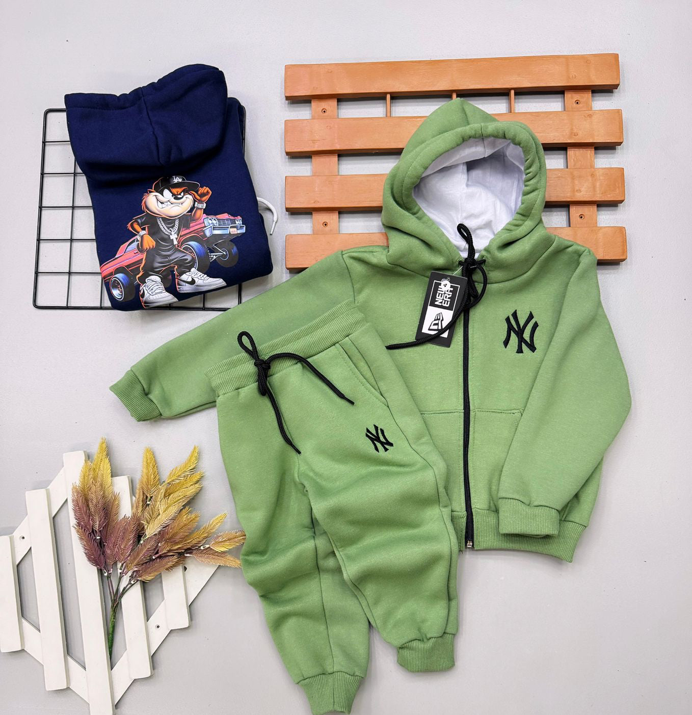 Conjunto Moletom NEW Personagem Tazmania Infantil